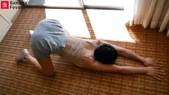 韩国靓妹 Elle Lee 榨精汝工作室华裔高富帅男优