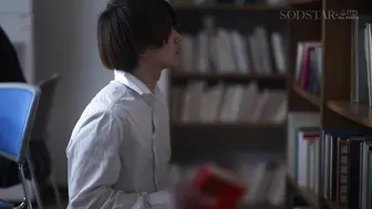 START-419 [中文字幕]过了适婚年龄的巨乳教师，最大的爱好就是在校园内裸露勾引学生们群P做爱！！唯井まひろ